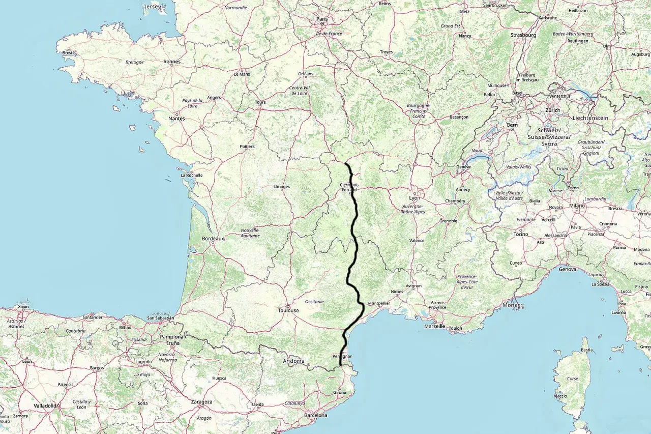 Mit dem Auto durch Frankreich nach Spanien: Eine Route von der Bretagne über Zentralfrankreich und die Pyrenäen bis nach Katalonien.